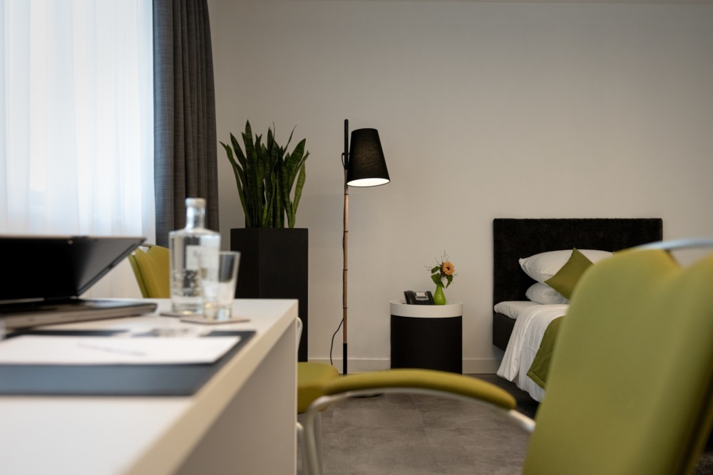 ZIMMER, tulipinndusarena.com